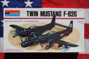 Monogram 7501  MUSTANG F-82G